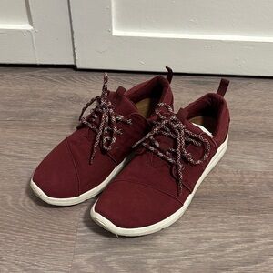 Toms Women's Maroon Sneakers